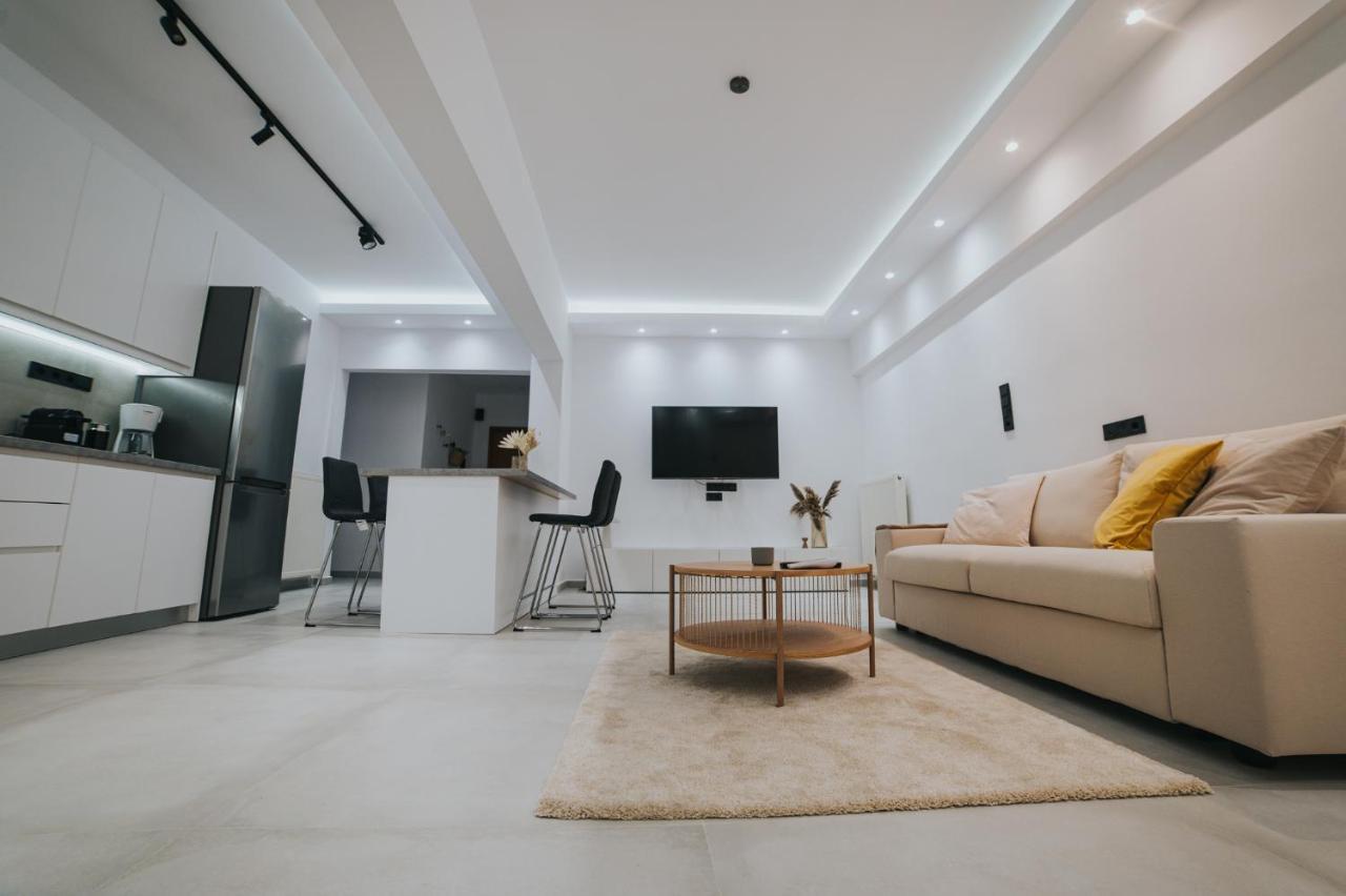Luxury And Spacius Apartment Thessaloniki Exterior photo